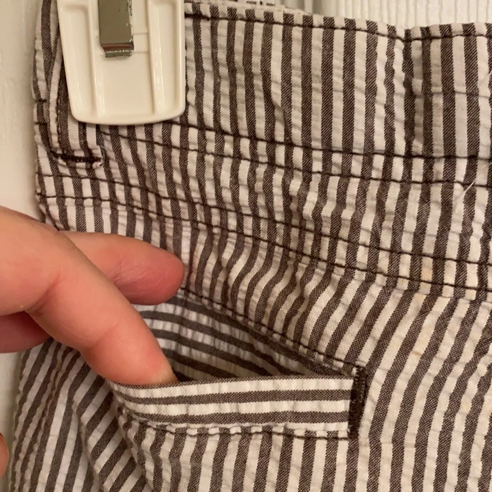 Gymboree Gray White Cotton Seersucker Shorts with Elastic Waist Size 2T